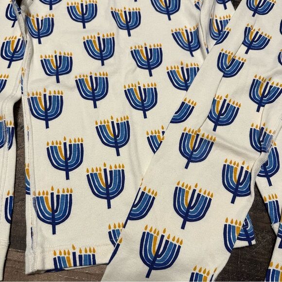 Hanna Andersson Hanukkah Pajama Set - Picture 2 of 3